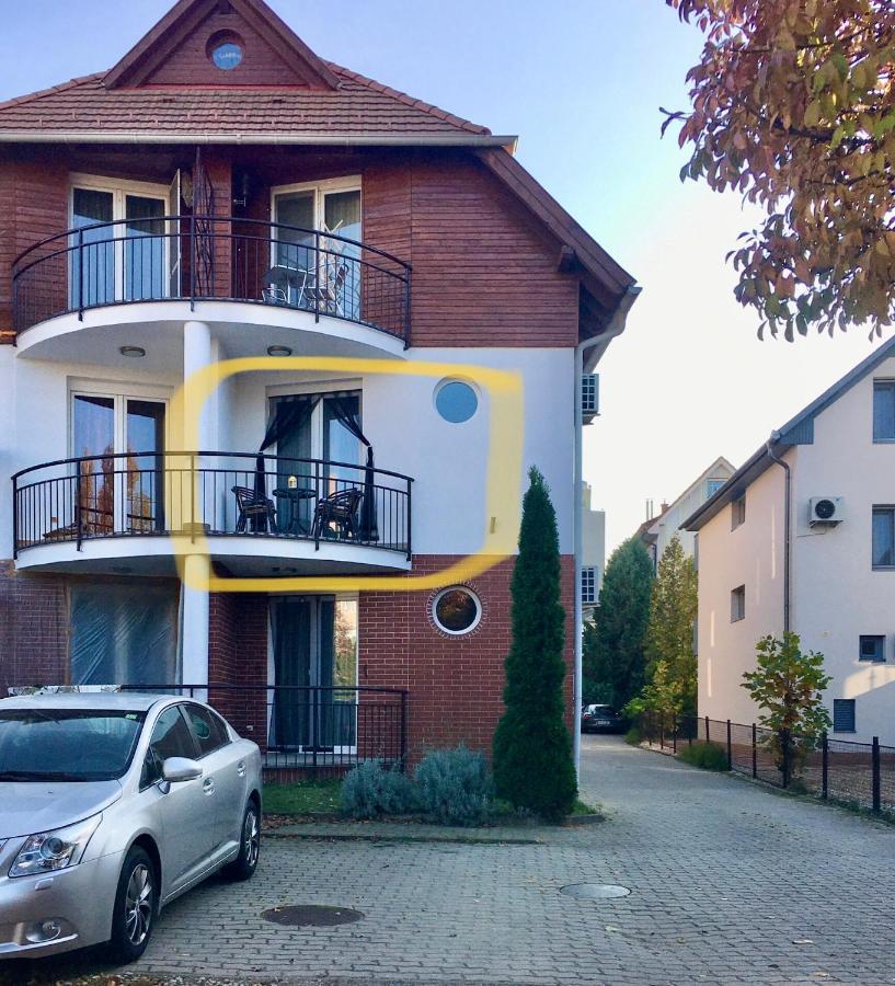 Lake Apartment II. Heviz Bagian luar foto