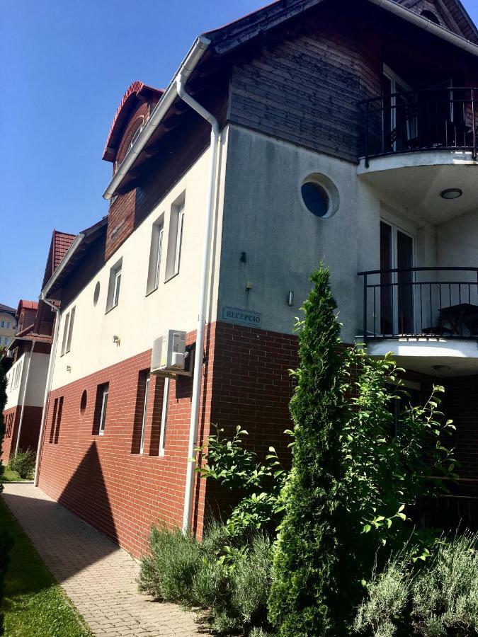 Lake Apartment II. Heviz Bagian luar foto